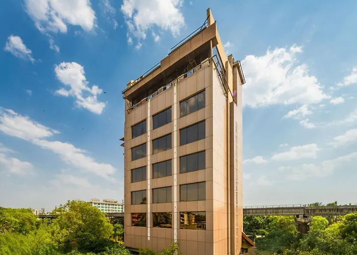 Hotel Peninsula Redpine Mumbai